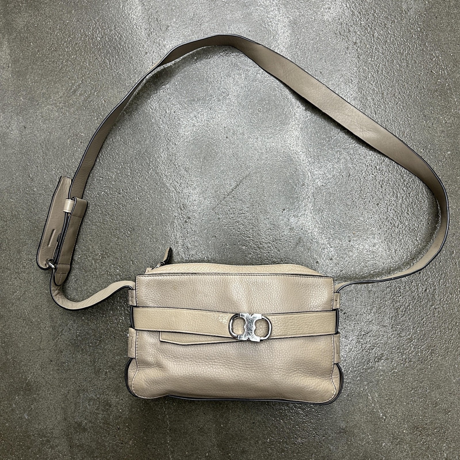 Tory Burch Shoulder Gemini Link Belted Taupe Leather Crossbody Shoulder Bag
